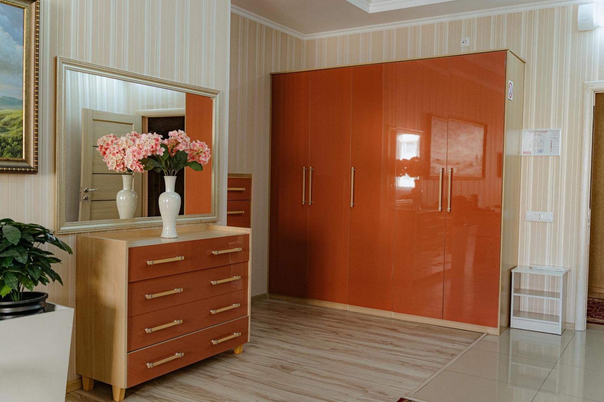 Union Plaza Hotell Astana Exteriör bild