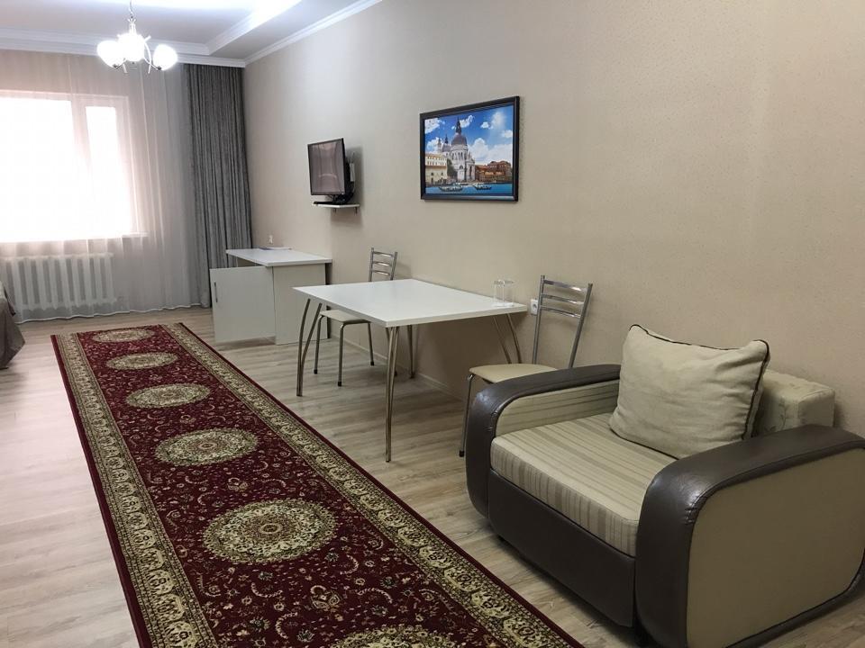 Union Plaza Hotell Astana Exteriör bild