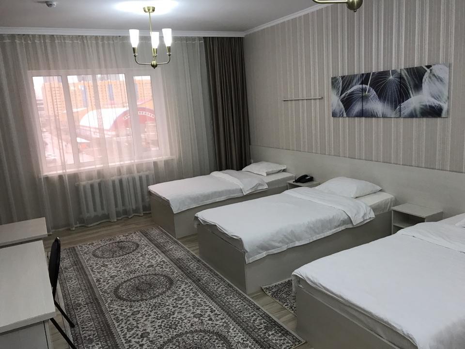 Union Plaza Hotell Astana Exteriör bild